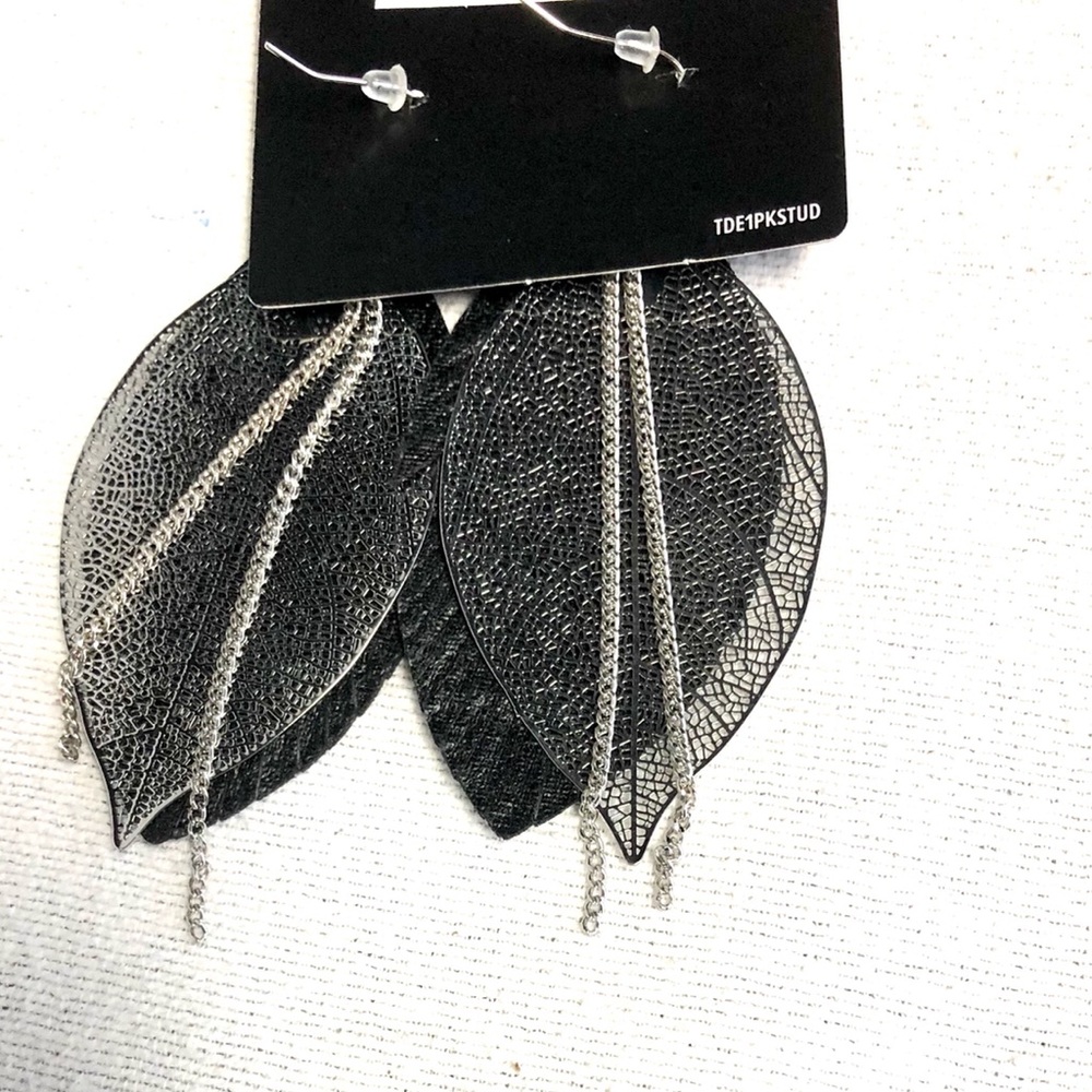 Torrid black and silver leaf earrings - Picture 2 of 5